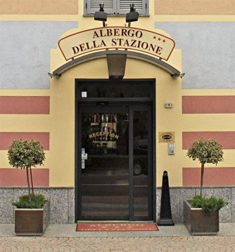 Albergo Della Stazione Cairo Montenotte Exterior photo